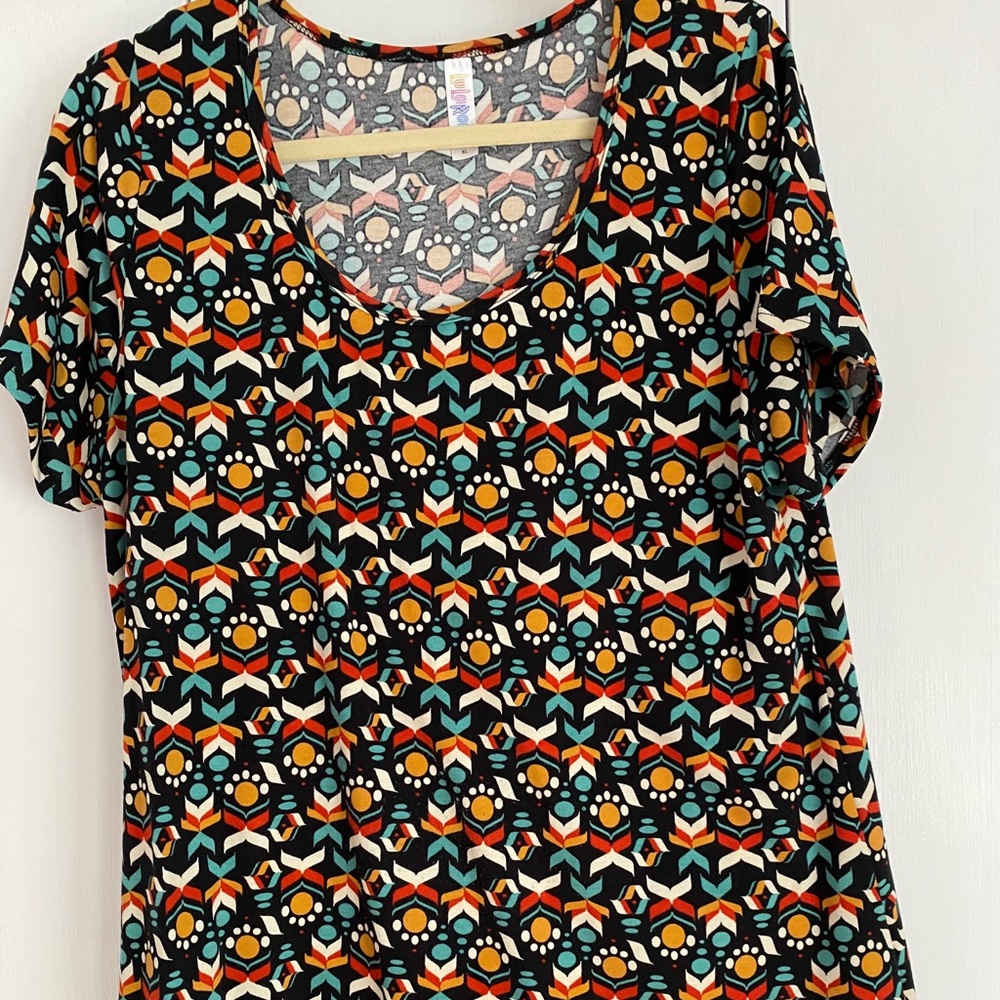 Knit top for skirt or pants